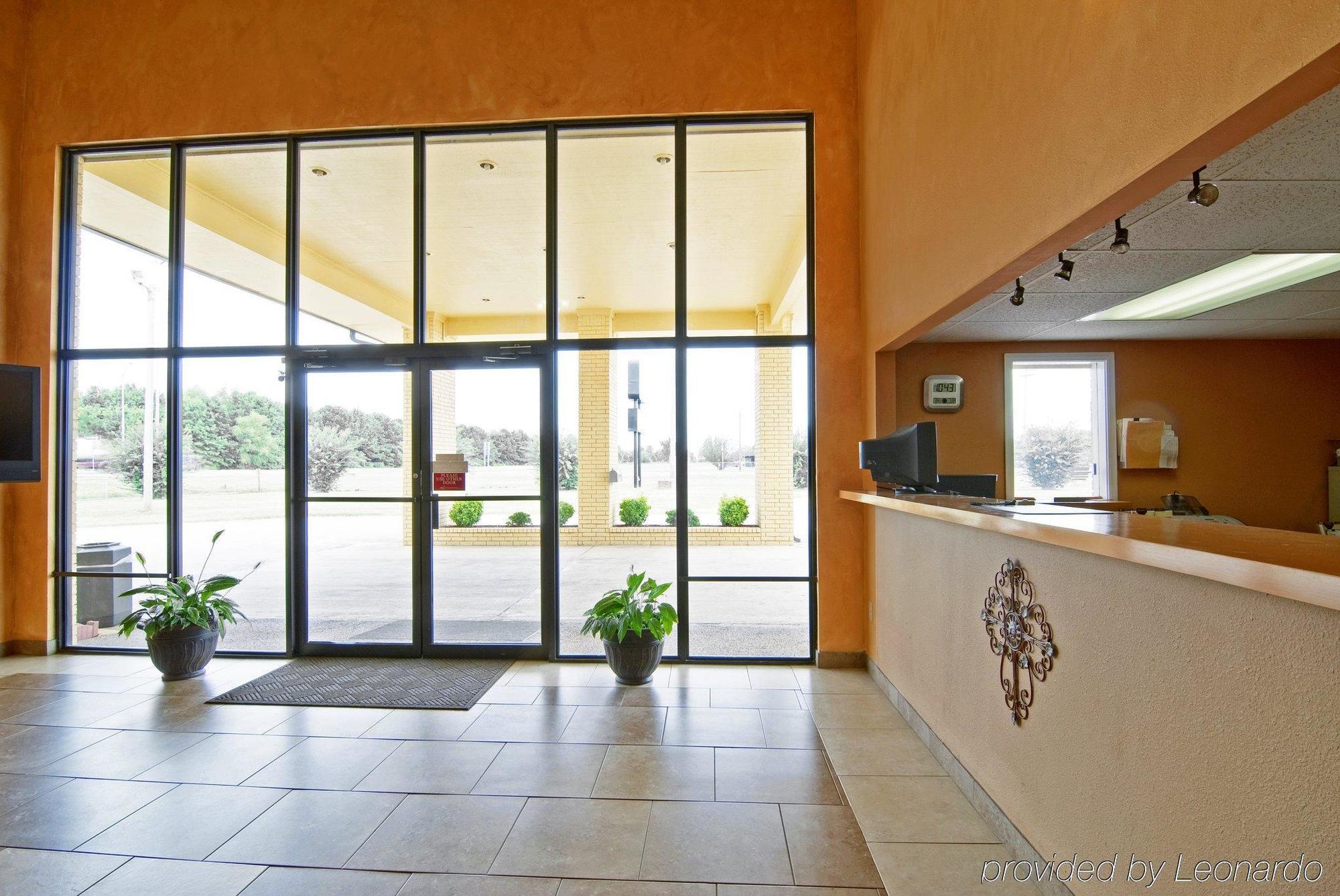 Executive Inn & Suites Prescott Interior photo