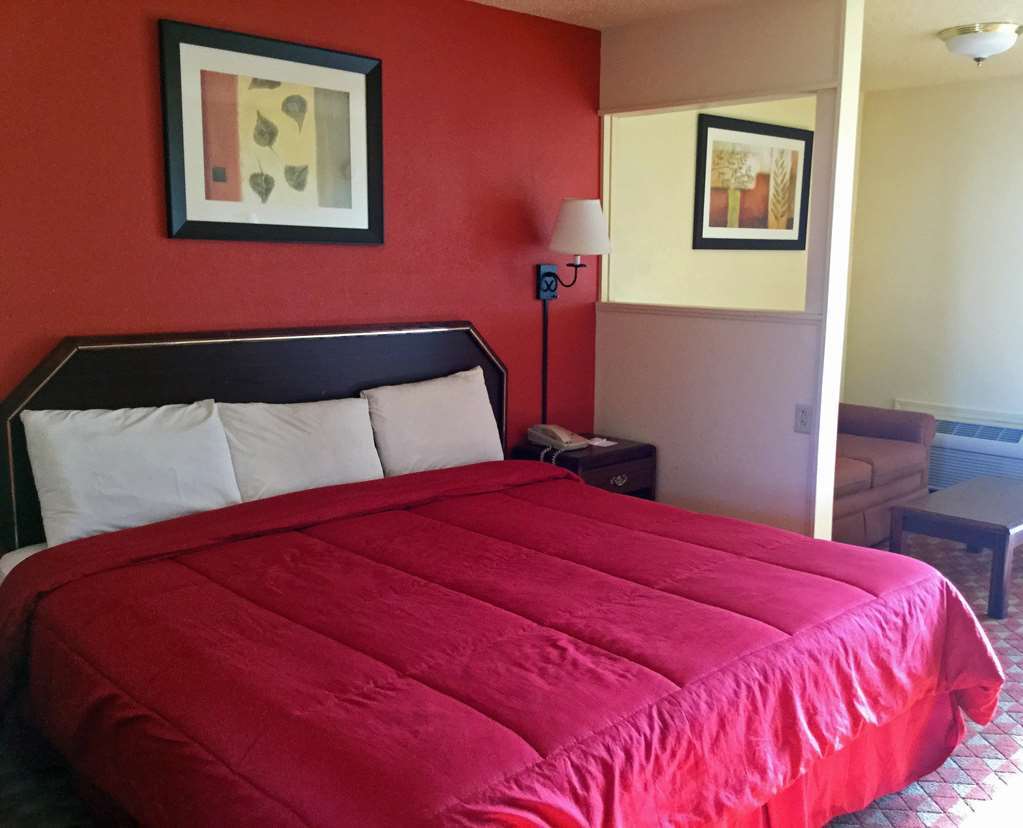 Executive Inn & Suites Prescott Room photo